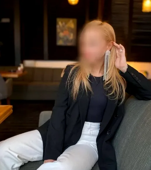 Ambra, 32 anni