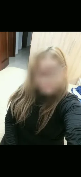 Angela, 40 anni
