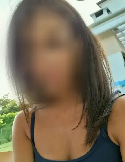 Camilla, 35 anni