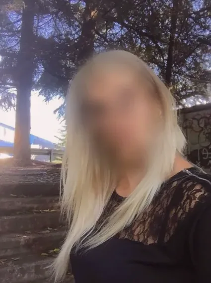 Nawal, 32 anni